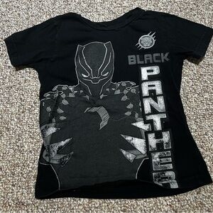 Boys short sleeve Marvels tee shirt. 5T. Slightly worn. Good condition.